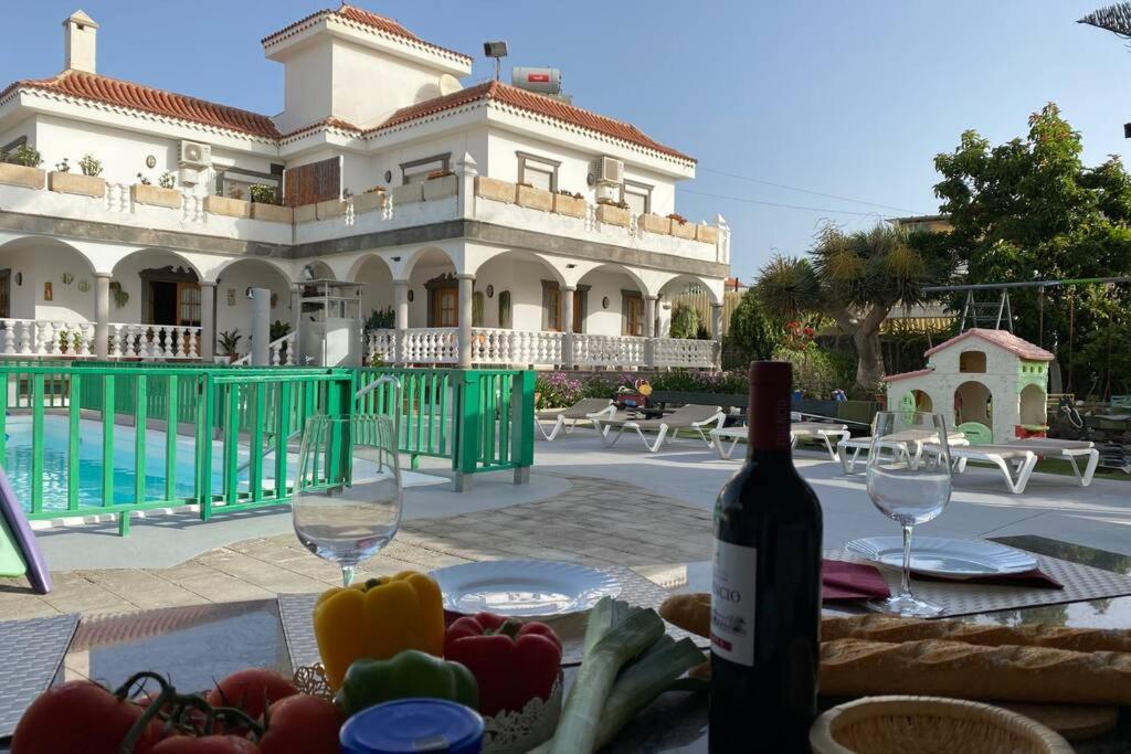 2 Apartments With Private Pool At Villa Diaz Aleman Салобре Екстериор снимка