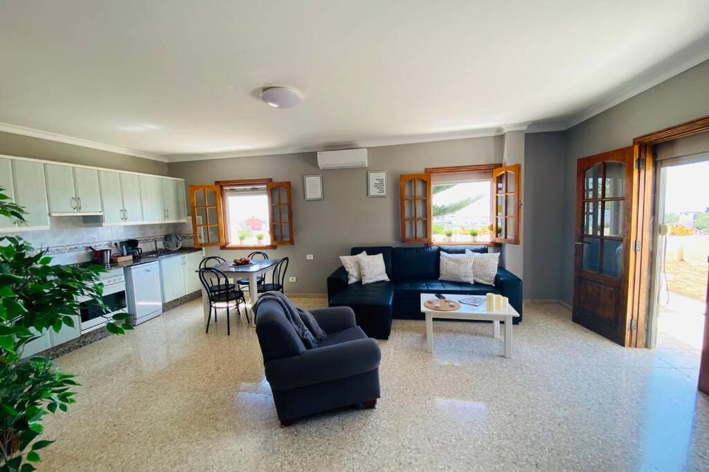 2 Apartments With Private Pool At Villa Diaz Aleman Салобре Екстериор снимка